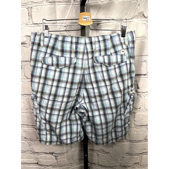 EUC Tommy Bahama Cargo Short - Picture 2 of 6
